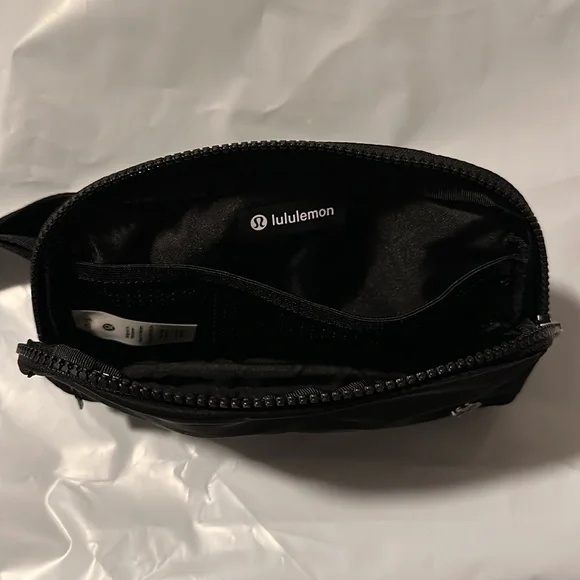 Lululemon everyday bag - Picture 6 of 7